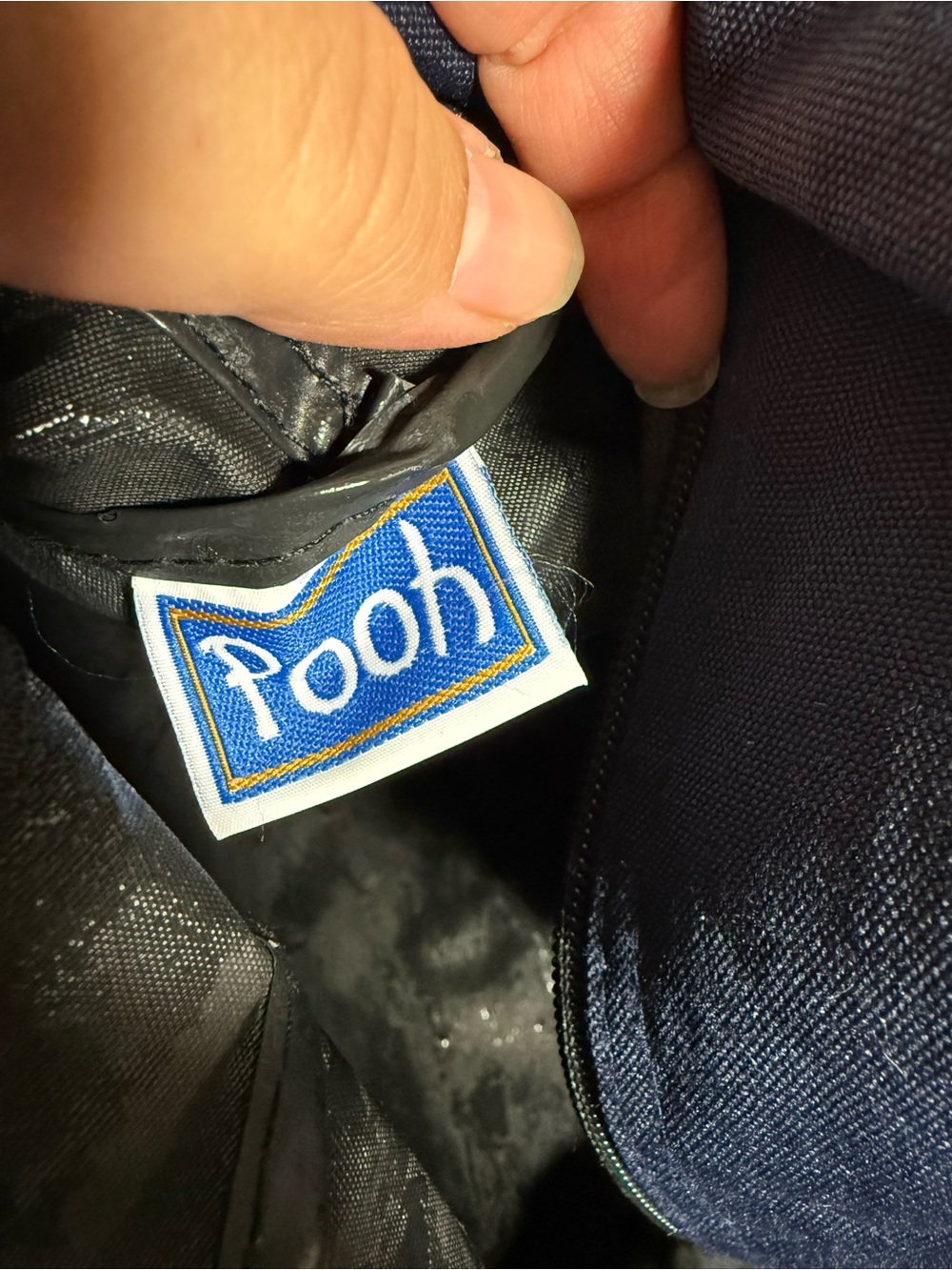 90’s Vintage Winnie The Pooh Backpack - Picture 9 of 9